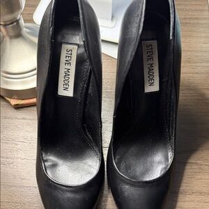 Steve Madden Classic Black Heels